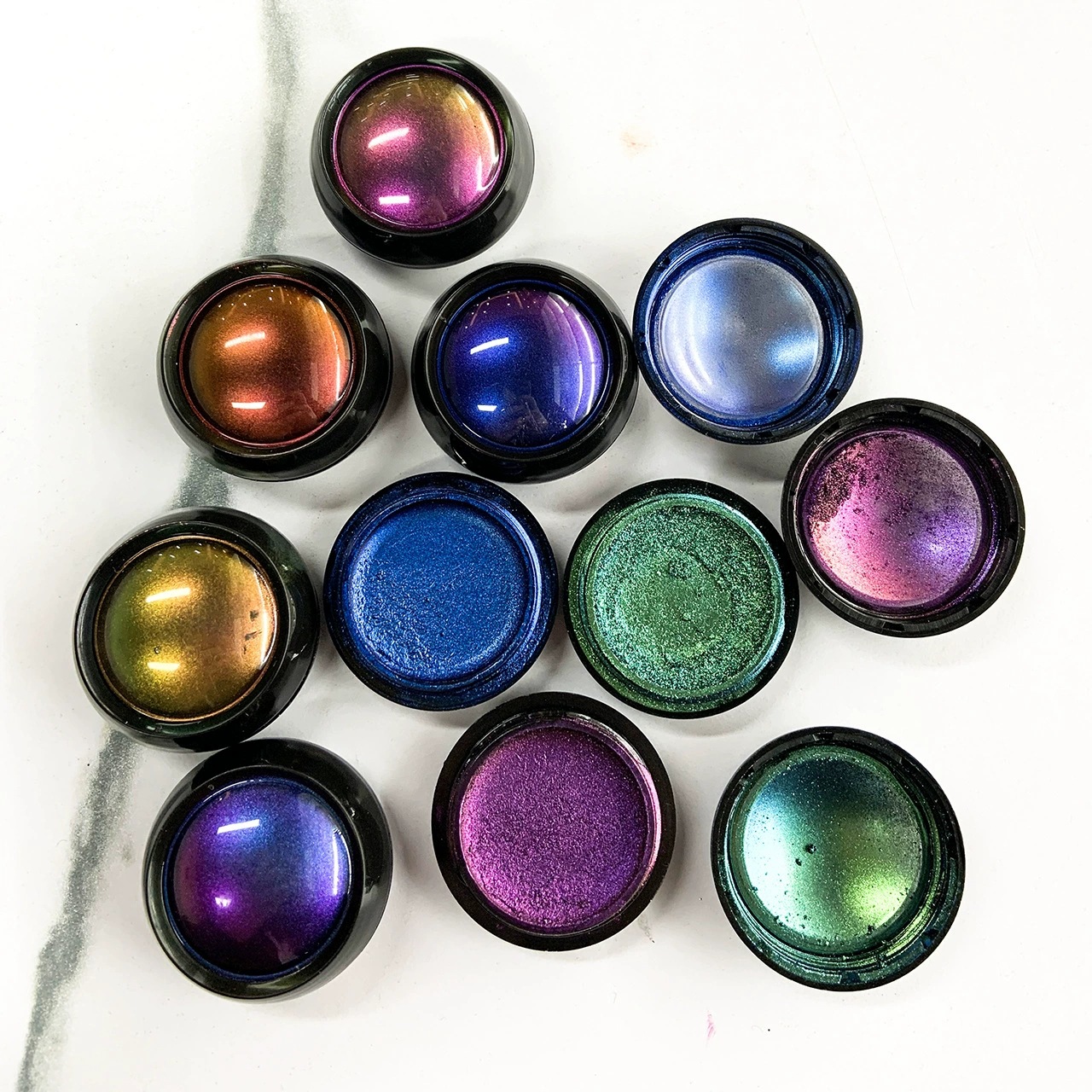 Chameleon Eyeshadow product reference for B2B beauty sourcing